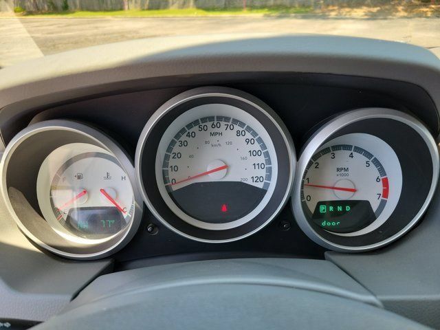 Used 2010 Dodge Grand Caravan SE w/ Popular Equipment Group FWD image 19