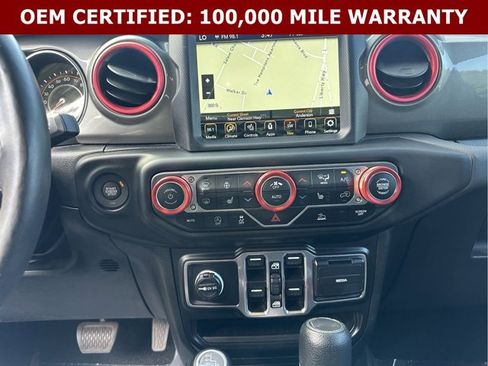 Used 2023 Jeep Wrangler Unlimited Sahara w/ Cold Weather Group AWD/4WD image 17