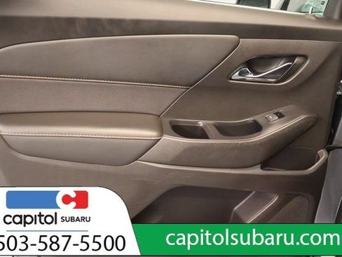 Used 2021 Chevrolet Traverse Premier AWD/4WD image 30
