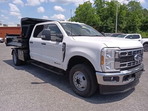 New 2026 Ford F350 XL w/ XL Chrome Package AWD/4WD image 1
