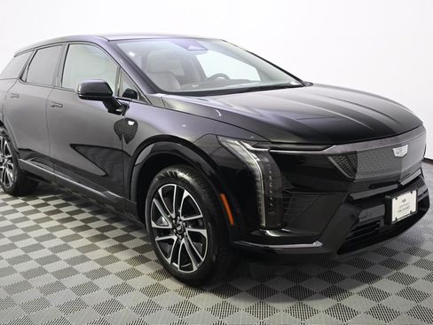 Certified 2025 Cadillac Optiq Sport 1 AWD/4WD image 8