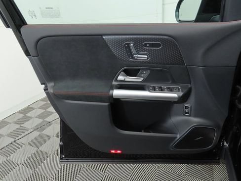 Certified 2025 Mercedes-Benz GLA 250 GLA 250 image 24