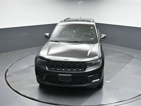 Used 2023 Jeep Grand Cherokee Altitude image 25