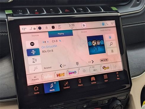 New 2025 Jeep Grand Cherokee Limited image 23