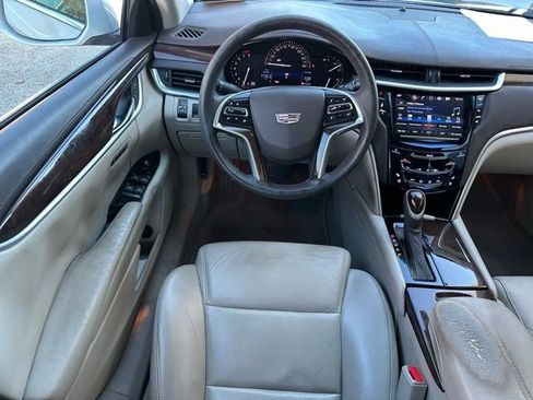 Used 2017 Cadillac XTS Luxury image 3