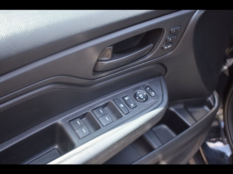 Used 2021 Honda Odyssey EX-L image 19