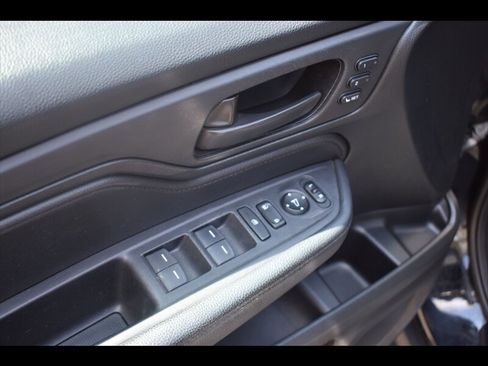 Used 2021 Honda Odyssey EX-L image 19
