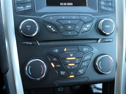 Used 2018 Ford Fusion S image 23