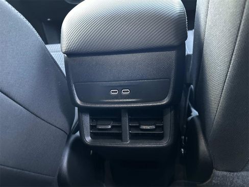 Used 2025 Chevrolet Equinox LT image 15