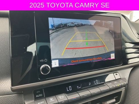 Used 2025 Toyota Camry SE FWD image 32