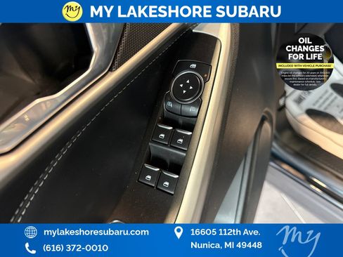 Used 2022 Ford Explorer XLT w/ Equipment Group 202A AWD/4WD image 15