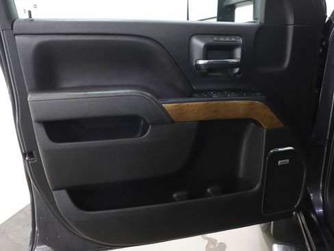 Used 2015 Chevrolet Silverado 2500 LTZ image 21