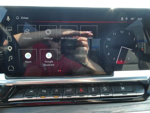 Certified 2026 GMC Sierra 1500 SLT w/ SLT Premium Plus Package AWD/4WD image 37