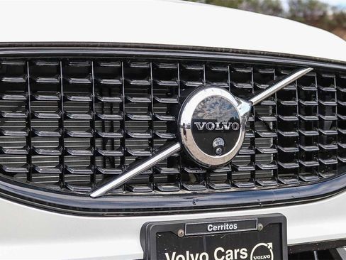 New 2025 Volvo XC60 T8 Ultra w/ Protection Package Premier image 5