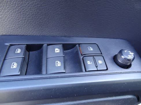 Used 2023 Toyota Tacoma SR AWD/4WD image 14