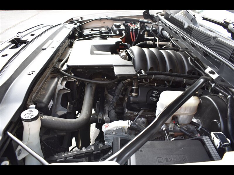 Used 2018 GMC Sierra 1500 SLT AWD/4WD image 41