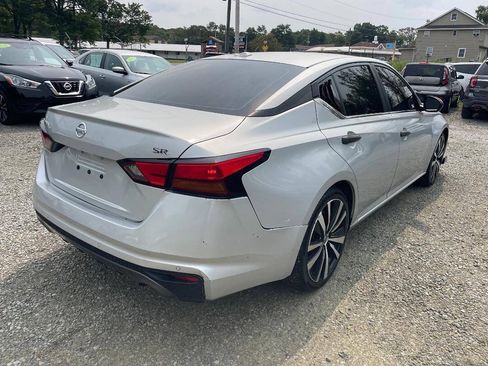 Used 2021 Nissan Altima 2.5 SR FWD image 5