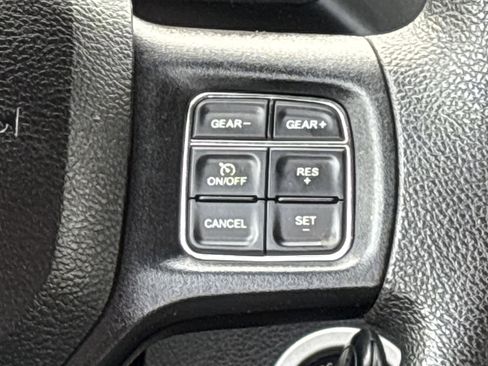 Used 2019 RAM 1500 Express image 23