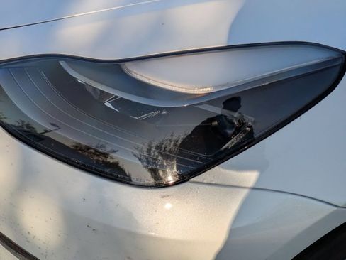 Used 2023 Tesla Model 3 Standard Range image 4