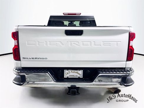 Used 2023 Chevrolet Silverado 2500 W/T w/ WT Convenience Package image 6