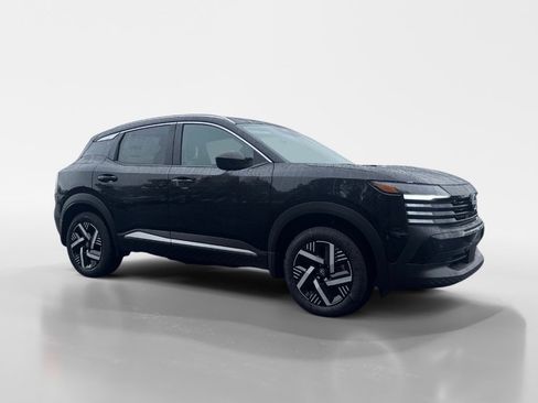 New 2026 Nissan Kicks SV image 8