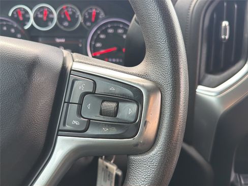 Used 2022 Chevrolet Silverado 2500 LT AWD/4WD image 15