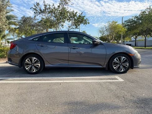 Used 2017 Honda Civic EX-L image 4