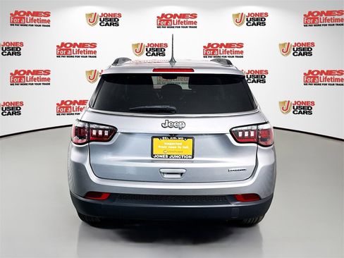 Used 2022 Jeep Compass Latitude image 14