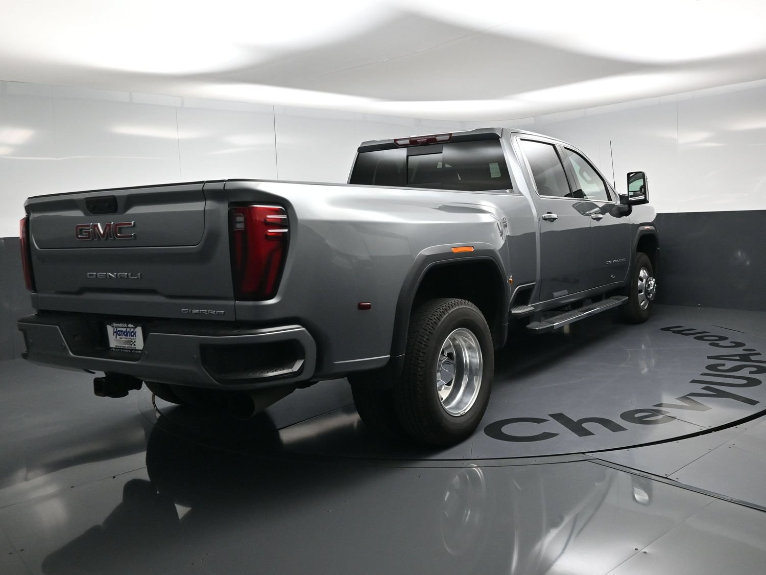 Used 2026 GMC Sierra 3500 Denali w/ Denali Reserve Package AWD/4WD image 9