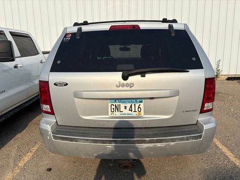 Used 2005 Jeep Grand Cherokee Limited RWD image 6