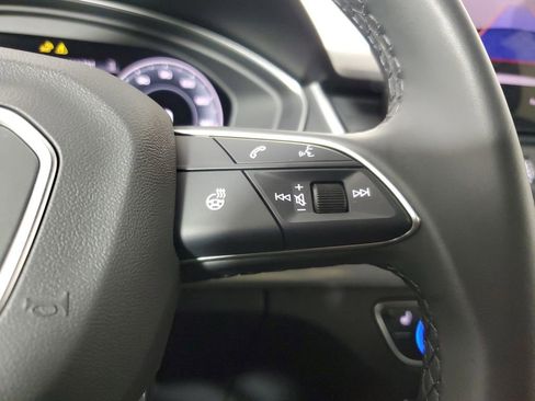 Used 2025 Audi Q5 2.0T Premium image 26