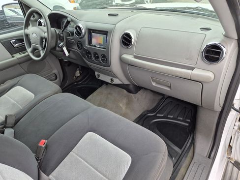 Used 2006 Ford Expedition XLS AWD/4WD image 29