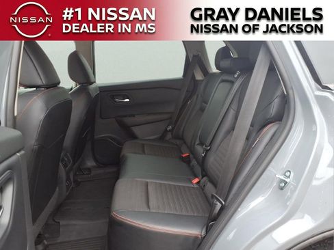 Certified 2025 Nissan Rogue SV AWD/4WD image 26