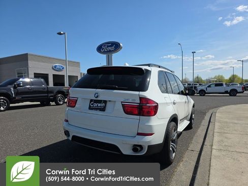 Used 2011 BMW X5 xDrive35i image 11