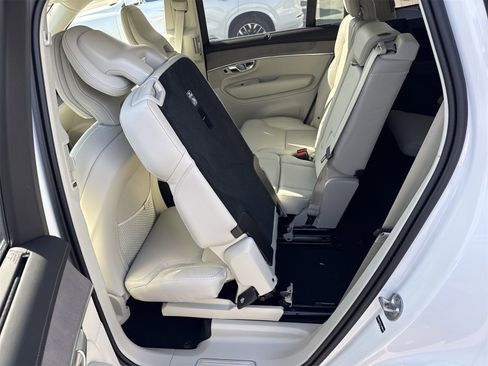 New 2026 Volvo XC90 B6 Ultra w/ Protection Package image 14