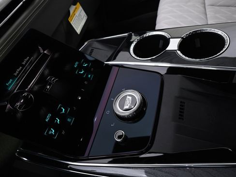 New 2025 Cadillac Escalade IQ Sport 1 w/ LPO, ONYX Package image 30