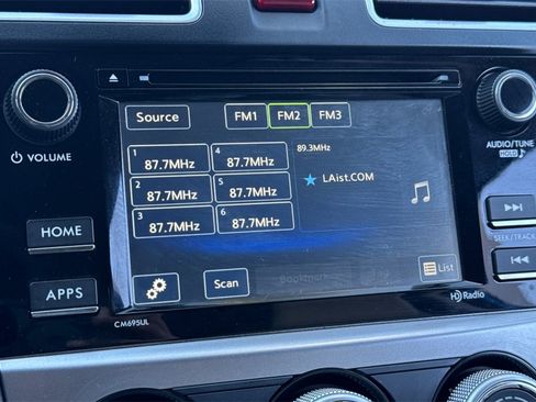 Used 2017 Subaru Crosstrek 2.0i Premium image 23