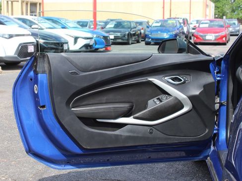 Used 2023 Chevrolet Camaro SS RWD image 14
