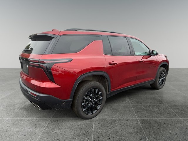 Used 2025 Chevrolet Traverse LT w/ Midnight/Sport Edition AWD/4WD image 5