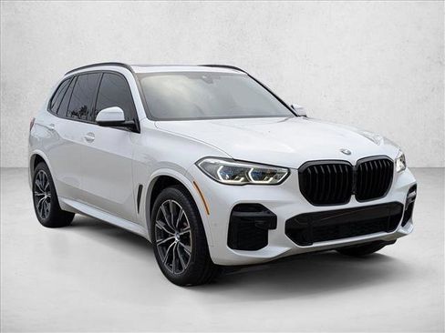 Used 2023 BMW X5 xDrive40i w/ Executive Package image 3