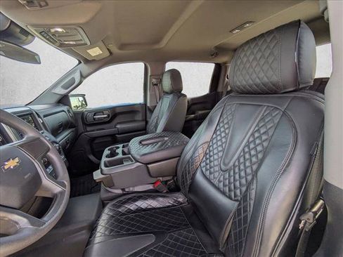 Used 2025 Chevrolet Silverado 1500 Custom w/ LPO, Dark Essentials Package AWD/4WD image 10