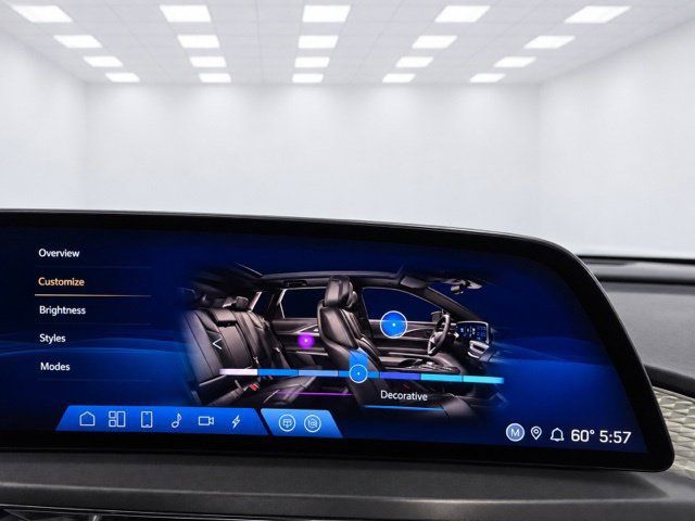 Used 2024 Cadillac Lyriq Sport AWD/4WD image 36