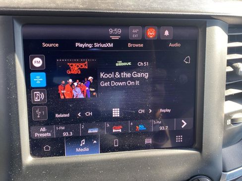 Used 2024 RAM 2500 Big Horn w/ Bed Utility Group image 14