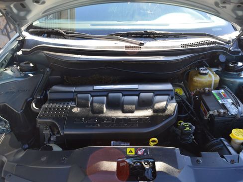 Used 2005 Chrysler Pacifica Touring w/ Comfort Convenience Group image 38