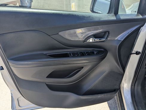 Used 2022 Buick Encore Preferred w/ Safety Package AWD/4WD image 15
