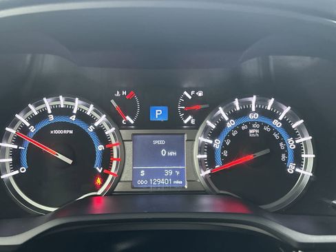 Used 2019 Toyota 4Runner SR5 Premium image 9