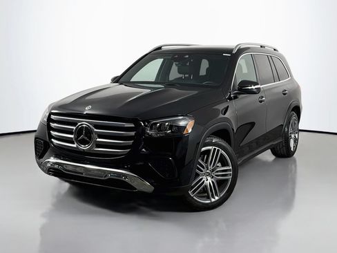 Used 2026 Mercedes-Benz GLS 450 4MATIC image 1