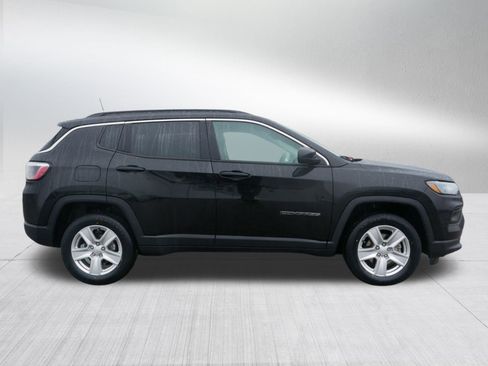 Used 2022 Jeep Compass Latitude image 8
