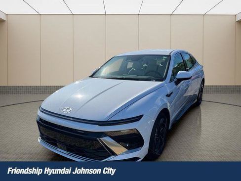 New 2026 Hyundai Sonata SEL FWD image 1
