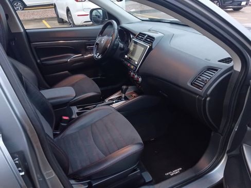 Used 2025 Mitsubishi Outlander Sport SE image 8